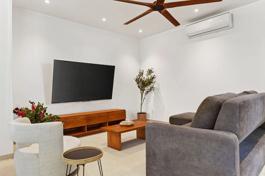 Casa Mareva: Brand-New Luxury Home Just Steps from the Beach in Playa Grande - photo 4