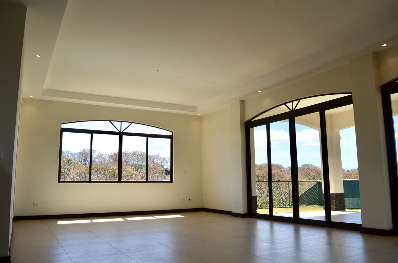 Mountain House For Sale in San Isidro - Gallery image 8