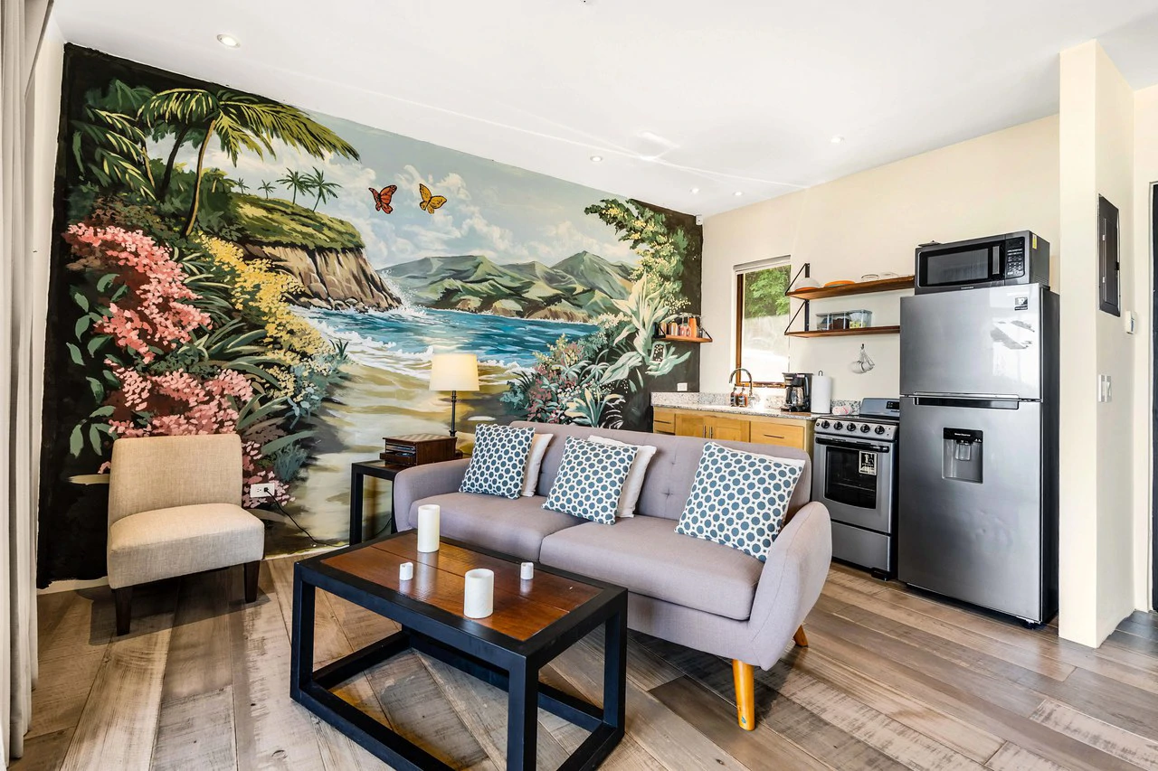 Casa Arcadia: Ocean-View Home with Two Income-Producing Studios - Gallery image 24