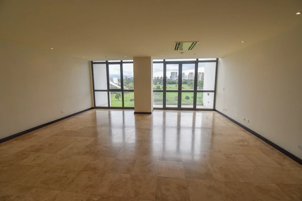 Apartamento de 4 Habitaciones en Metropolitan Tower: Apartment For Sale in La Sabana - Gallery image 5