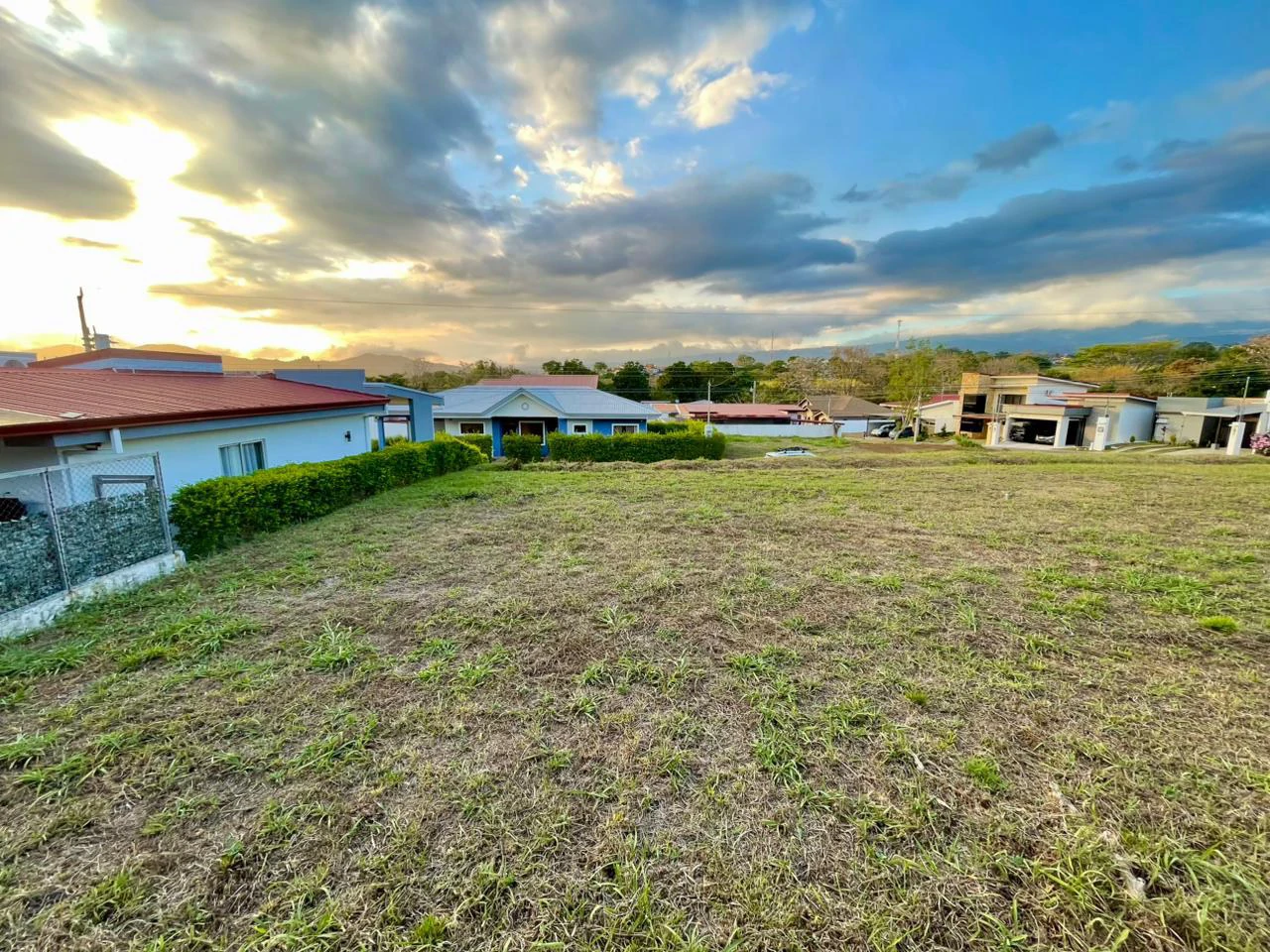 Ideal 200sqm Land Plot in Condominium Altabrisa, Grecia, Alajuela - Build Your Dream - Gallery image 3