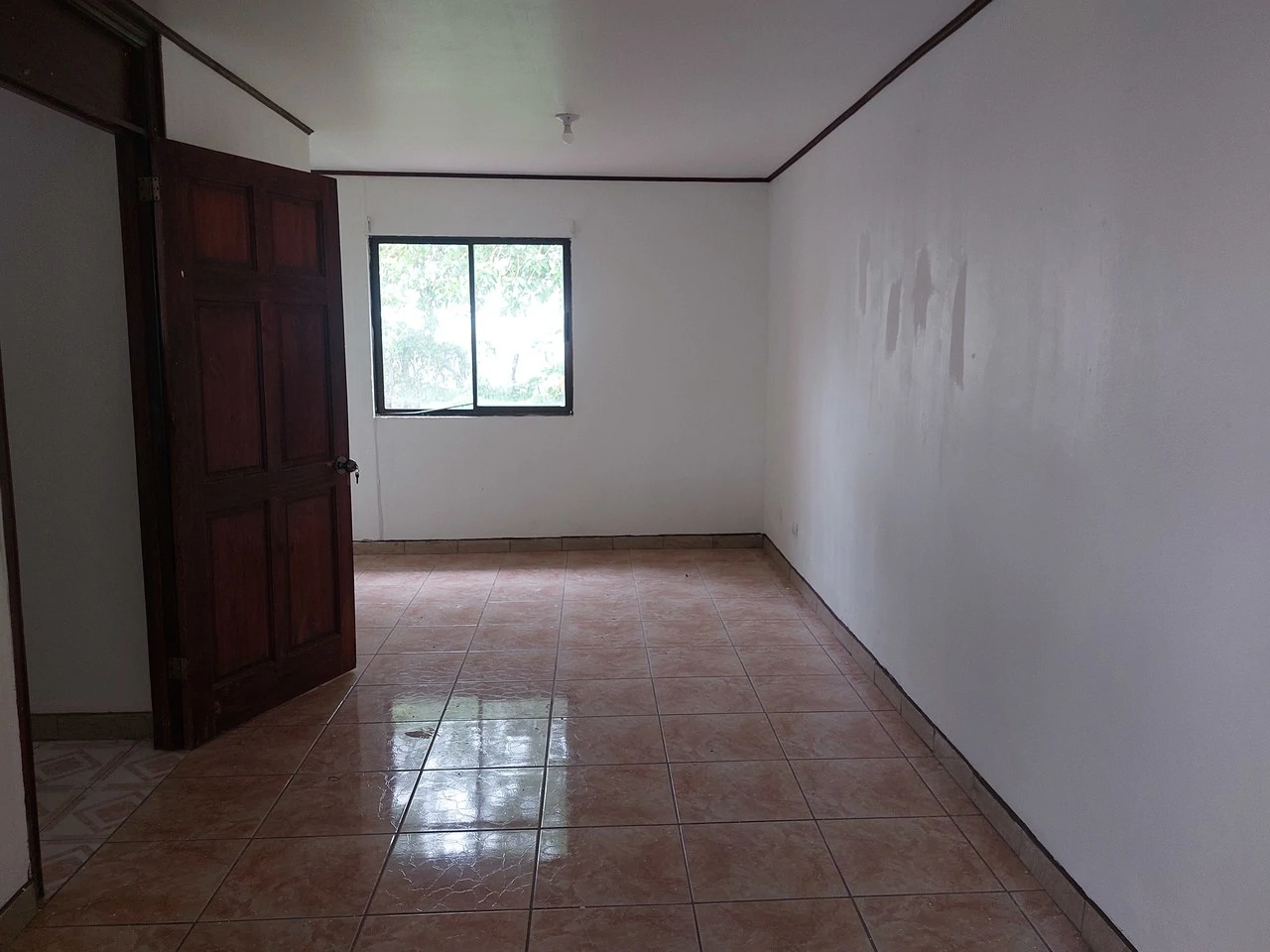 VISTA BAHIA : Newly remodelled Home on 3 acres lake view and public road front - Gallery image 7