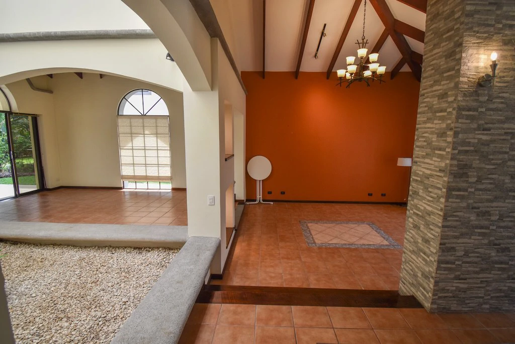 House For Sale in Pozos - Gallery image 14