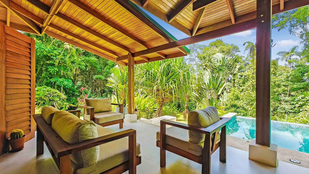 ID 498 - 3 Bd/3Ba w/Pool on 21,000m2 Lot, Punta Uva: Hilltop Estate with Expansive Outdoor Living, Infinity Pool, and Solar Power on 2.1 Hectares of Titled Land - Gallery image 6