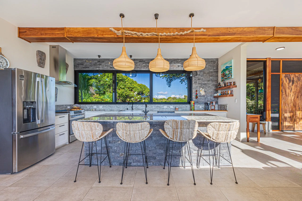 Iconic Luxury Estate with Unmatched Mountain Views | Manuel Antonio Estates - Gallery image 9