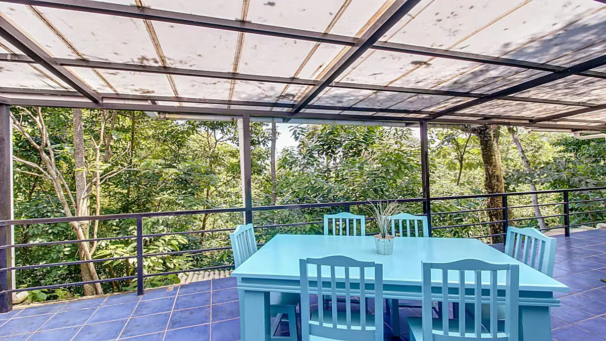 Manuel Antonio Villa: Manuel Antonio Villa with Subdividable Lot or Expansion - Gallery image 19