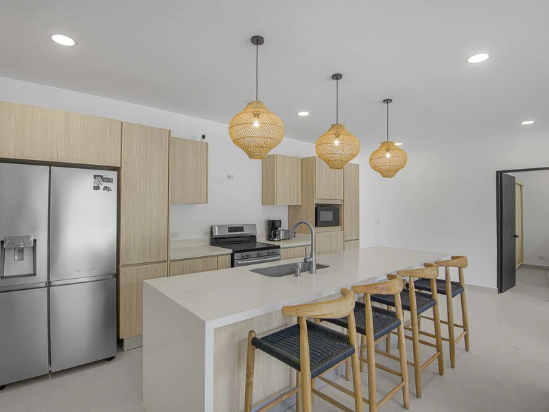 Modern Beachside Home with Office & Garage: Walking distance to the beach in a great community! - Gallery image 5