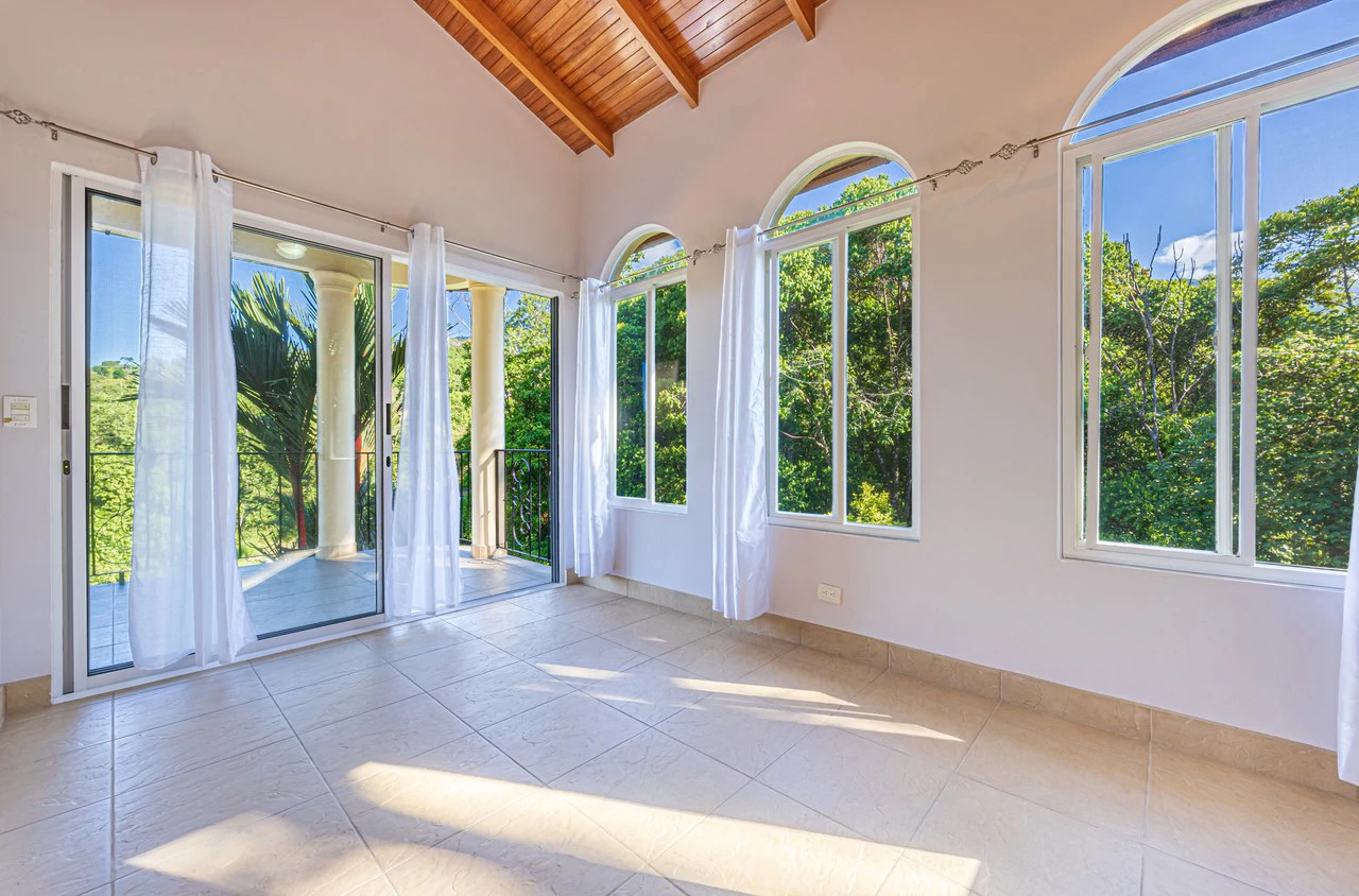 Elegant 3 Bedroom + Office Jungle Home in Puesta Del Sol, Ojochal - Gallery image 22