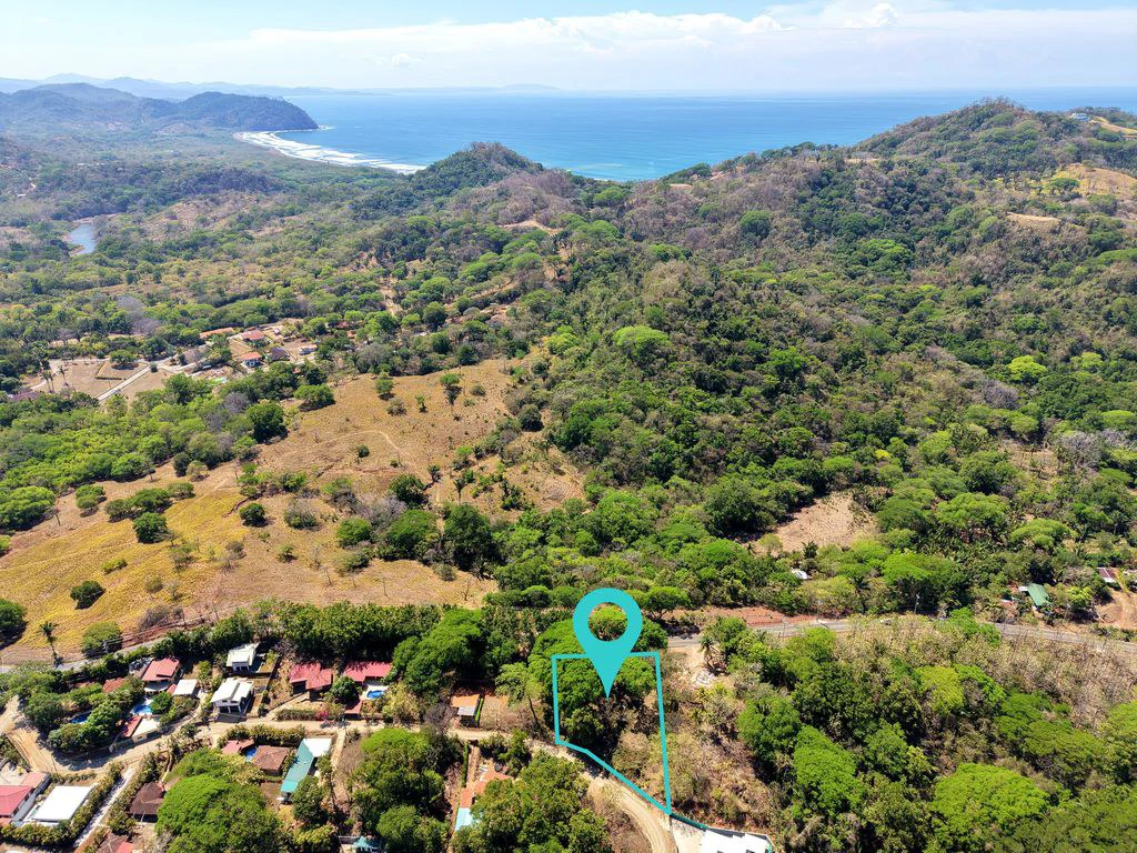 Lote Del Bosque: Buildable Lot with Mountain Views – Prime Location in Playa Carrillo - Gallery image 2