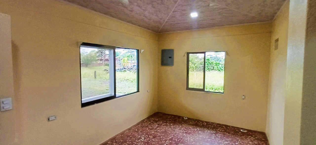 Countryside House For Sale in Santa Elena - Gallery image 5