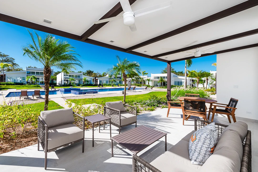The Enclave: Ultra-Modern 3 Bedroom Villa Located Minutes From the Beach! - Gallery image 16