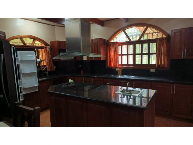 Tamarindo horse farm with two houses, a barn in the best natural setting - Gallery image 9