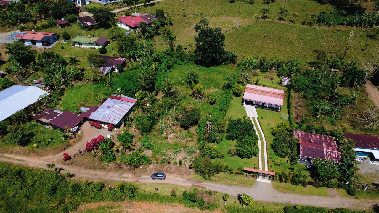 Countryside Home Construction Site For Sale in Centro de Pérez Zeledón - Gallery image 12