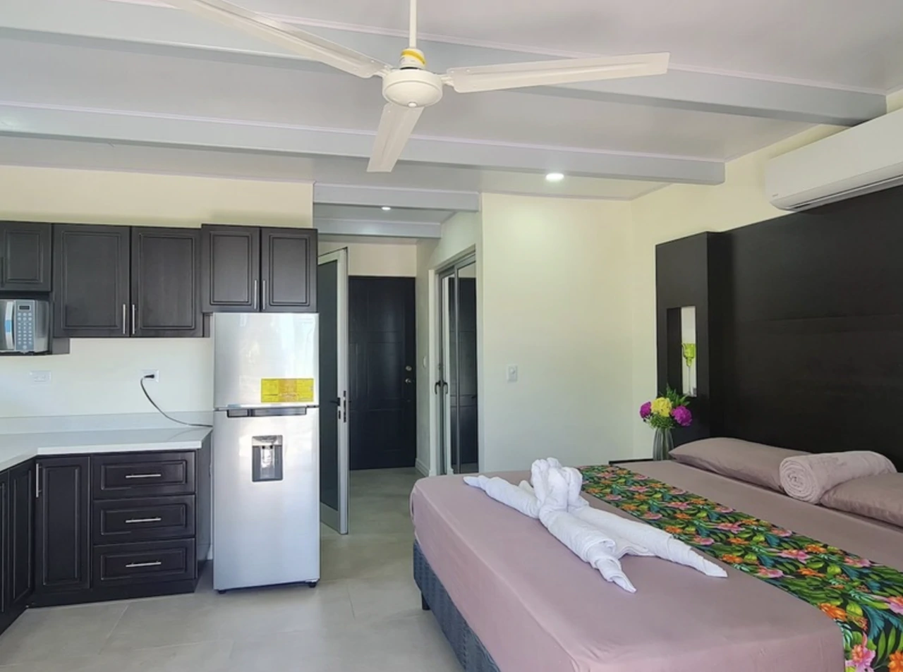 APARTMENT TOWER FOR SALE IN DOMINICAL, PUNTARENAS WITH OCEAN VIEW - Gallery image 11