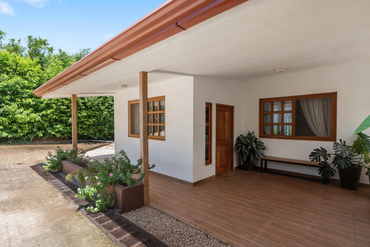 Multi-Home Property: Versatile Estate Near Playa Avellanas - Gallery image 16