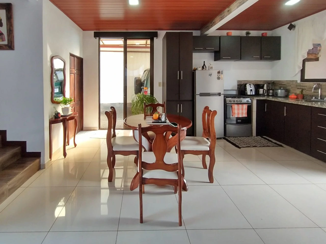 Full Furnished 2-story House for Sale in Grecia: House For Sale in Grecia - Gallery image 4