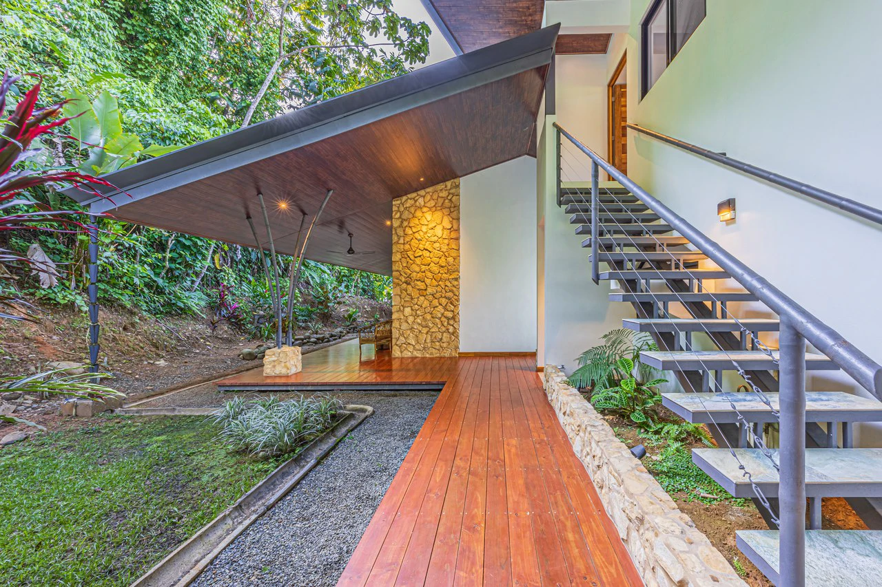 Beautiful Ocean View Casa Espiritu de la Jungla in Ojochal. Excepting Bitcoin!: Mountain House For Sale in Ojochal - Gallery image 29