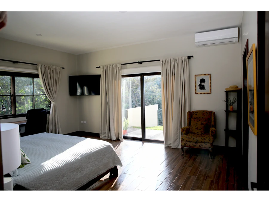Exclusive Luxury Residence in Gated Community – Brasil de Santa Ana - Gallery image 11