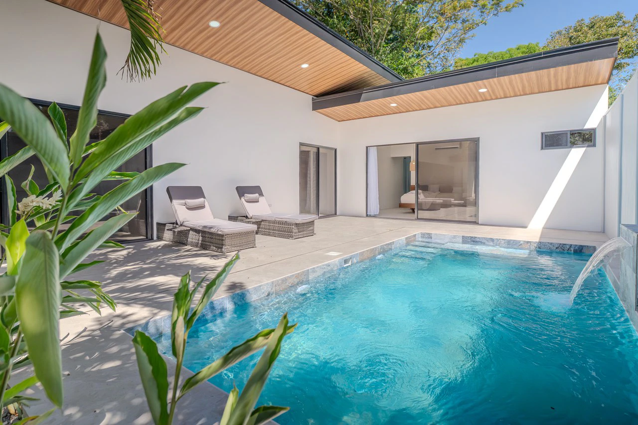 Location,Location, Location – 3-Bedroom Villa Steps from the Beach - photo 17