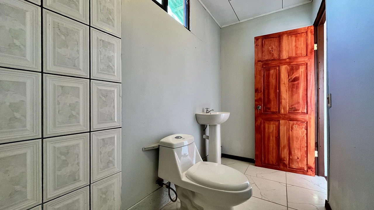 House For Sale in Daniel Flores - Gallery image 19