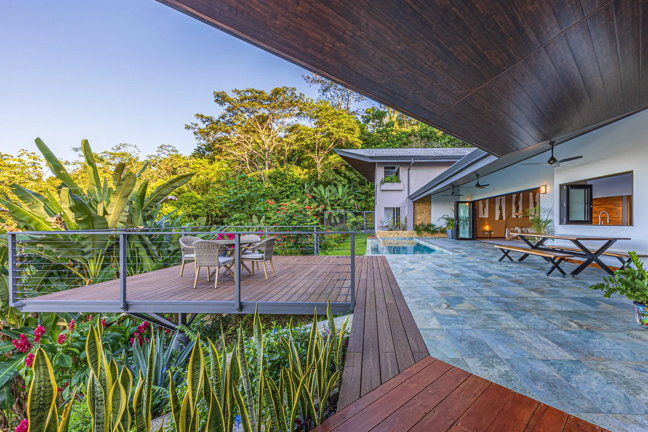 Beautiful Ocean View Casa Espiritu de la Jungla in Ojochal. Excepting Bitcoin!: Mountain House For Sale in Ojochal - Gallery image 4