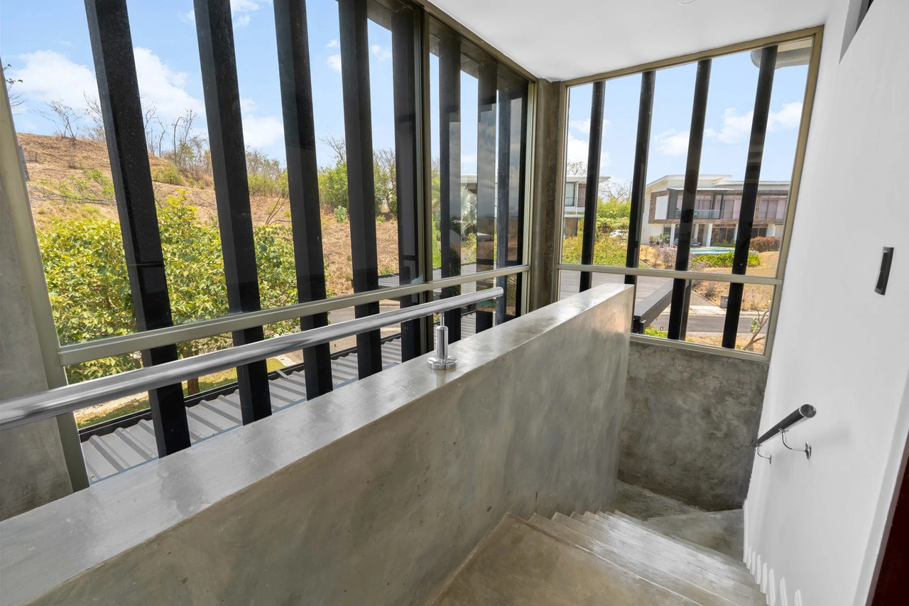 Casa Hijau: Modern Ocean-View Surf Home in Marbella - Gallery image 26