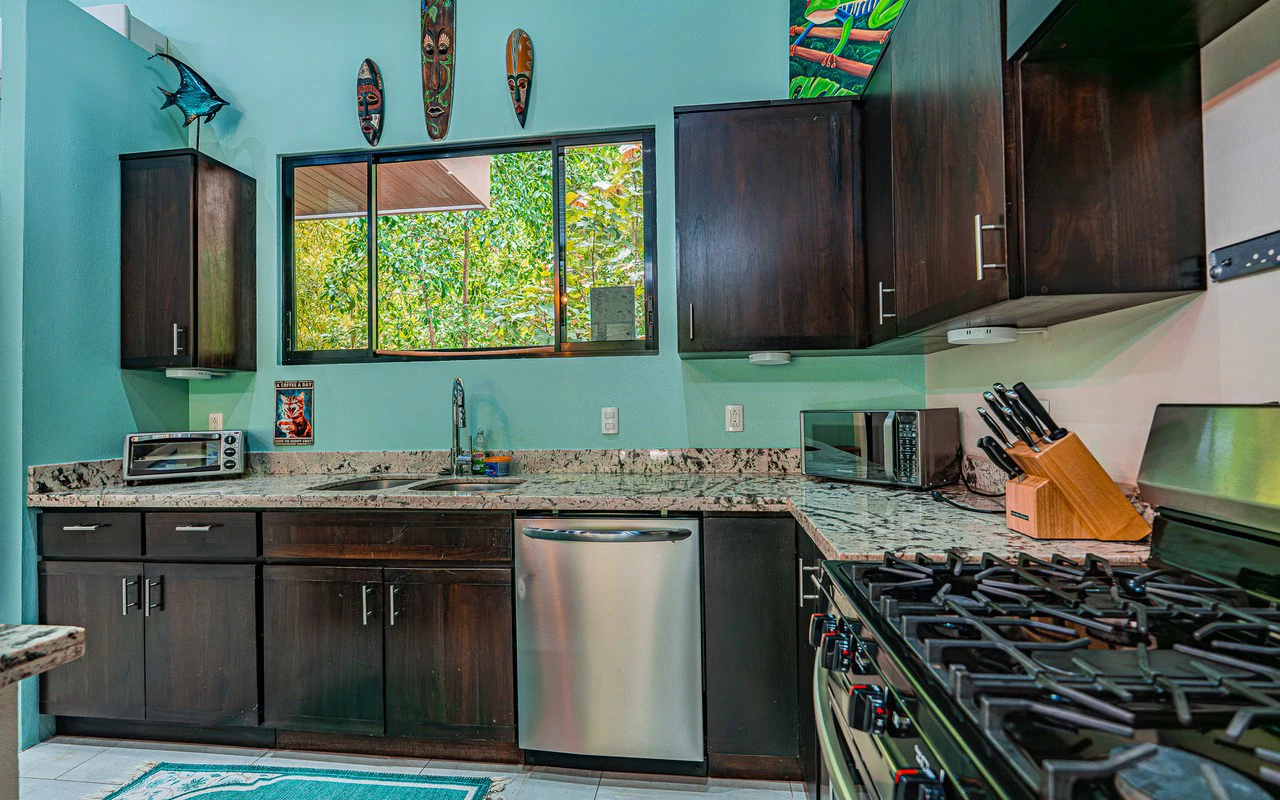 Riverfront Baru Estate Luxury Oasis Walkable to Playa Dominical - Gallery image 21