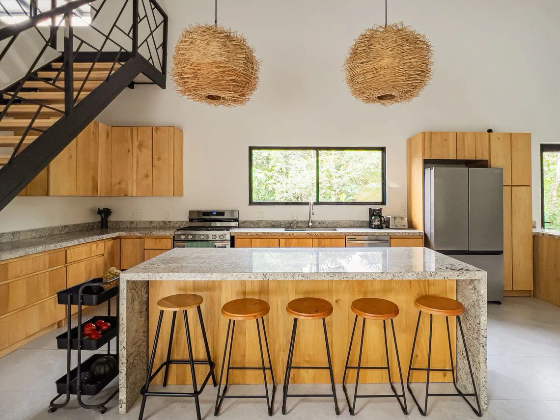 Casa Kapacha: Modern Family Oasis in Samara Woods – 4 Bedrooms, 3 Bathrooms and Swimming Pool, Just 6 Minutes from the Beach - Gallery image 18