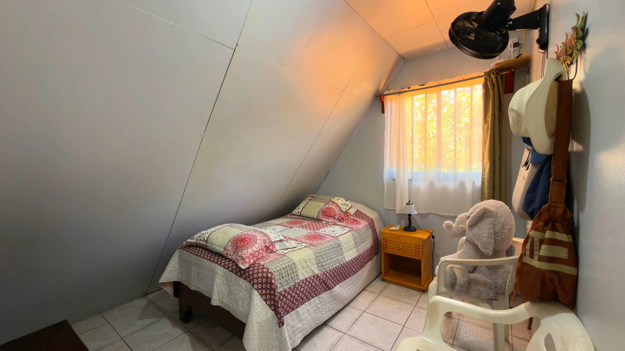 Countryside House For Sale in Cajon - Gallery image 9