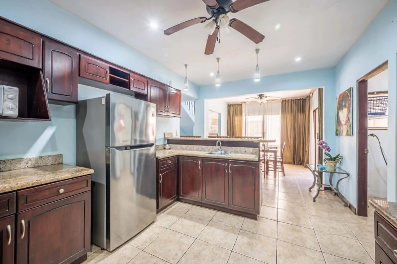 Rare Opportunity in Jacó’s Only Oceanfront Gated Home Community - Gallery image 23