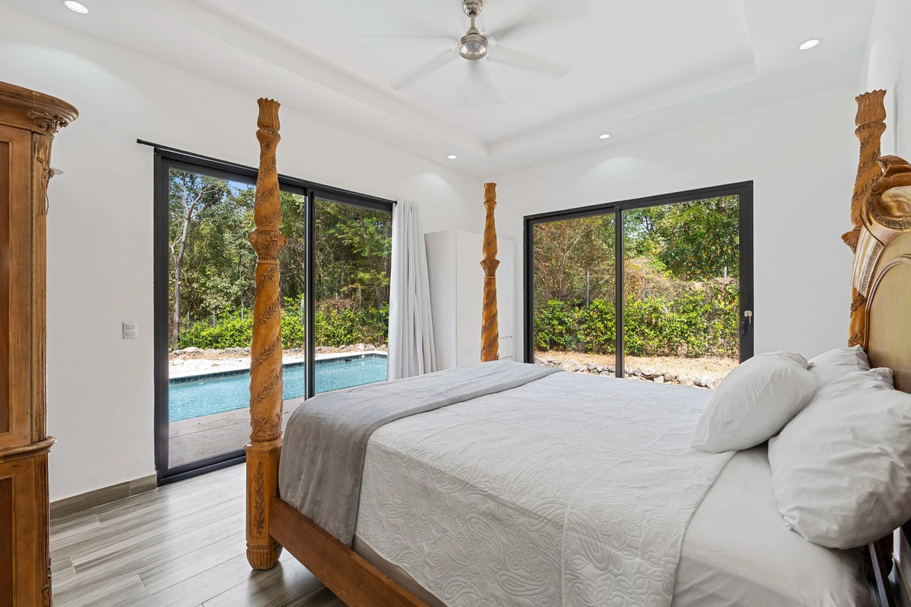 Casa Avalon: New 4-Bedroom Home on 1.48-Acre Lot – Build 2 More Structures, Just Minutes from the Beach! - Gallery image 12