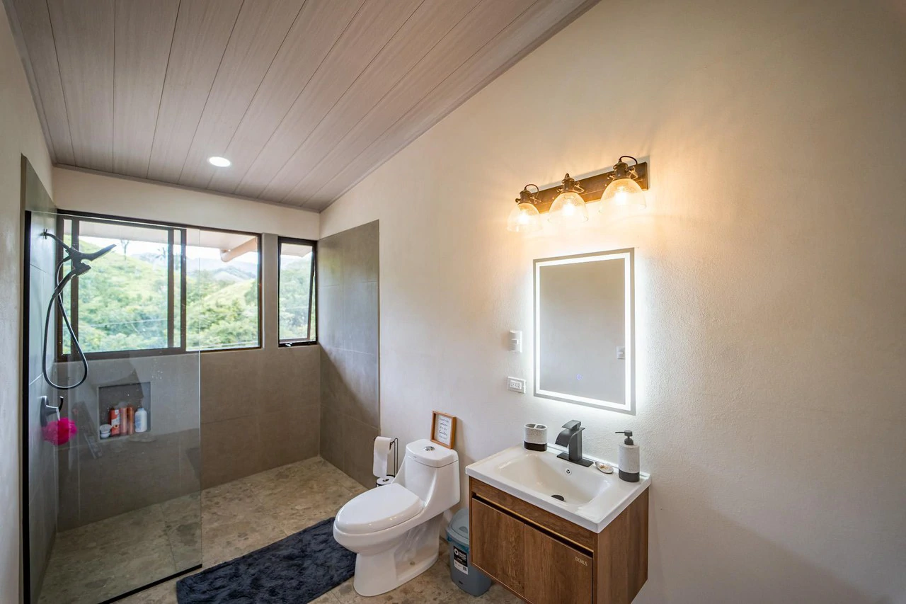 Casa Melina - Modern 3BR Mountain View Home: Mountain House For Sale in Playa Samara - Gallery image 19