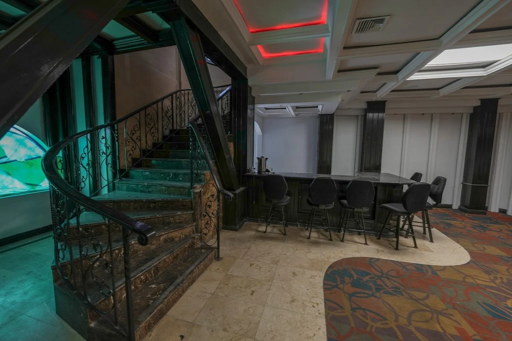 Bar/Nightclub For Sale in Amón - Gallery image 22