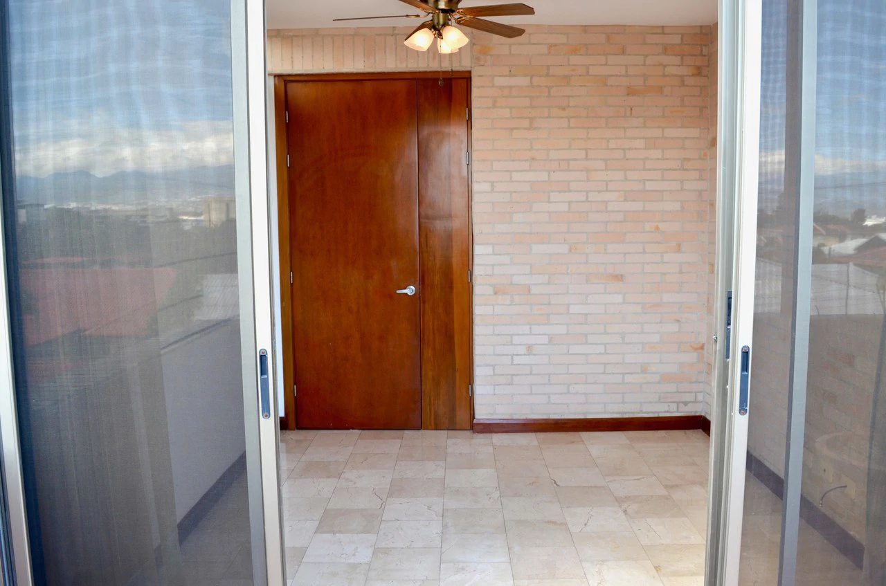 VENTA DE APARTAMENTO DE LUJO EN ESCAZU TORRE LOS LAURELES: Apartment For Sale in Los Laureles - Gallery image 29