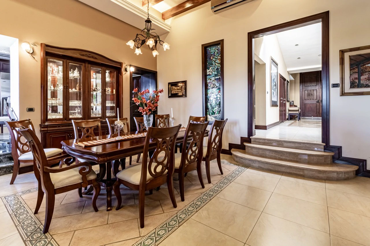 House For Sale in Guachipelín - Gallery image 2