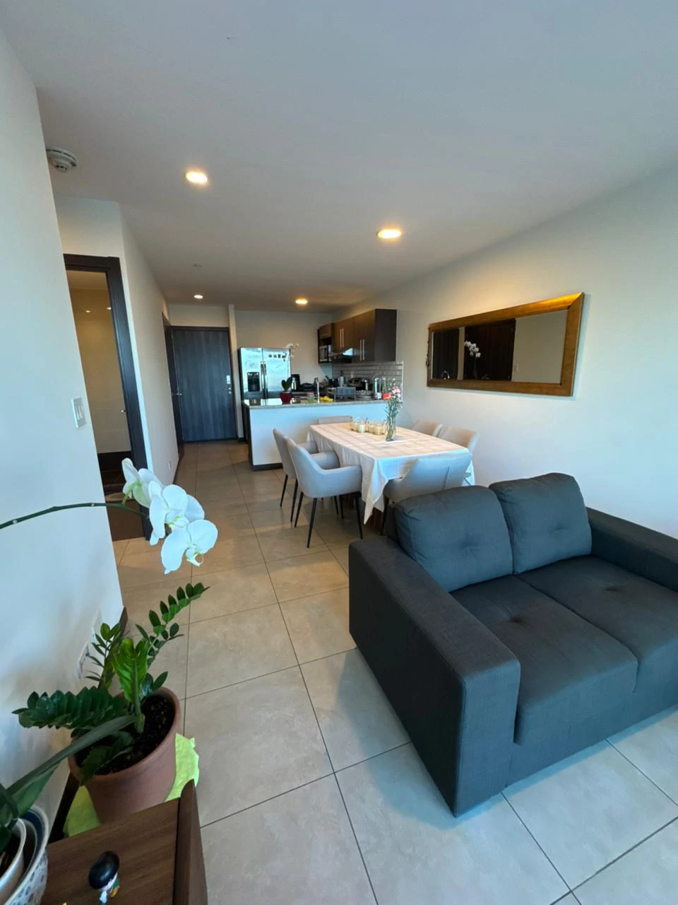 Excellent Investment: Modern 2-Bedroom Apartment with Panoramic Capital Views - Gallery image 7