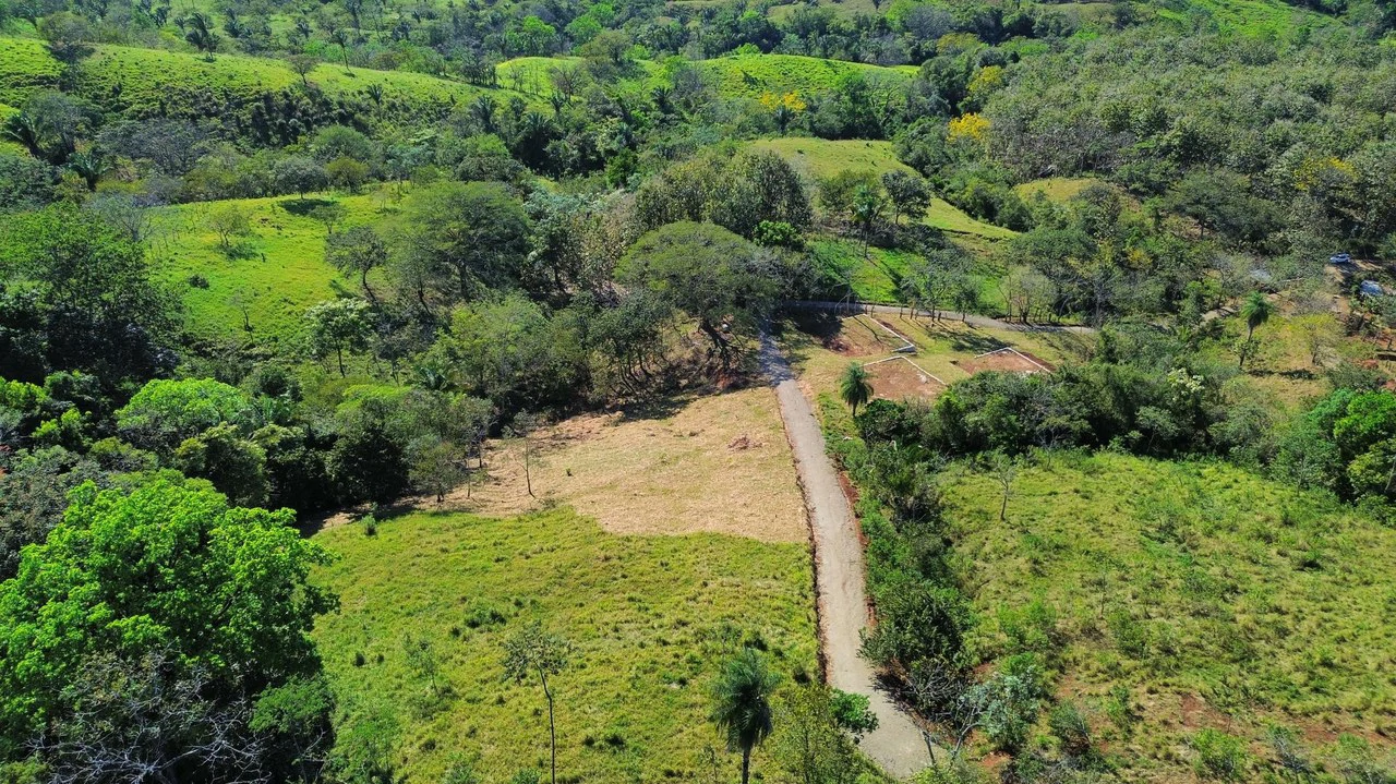 Finca Martine: 3 Platforms, Ready to Build - photo 4