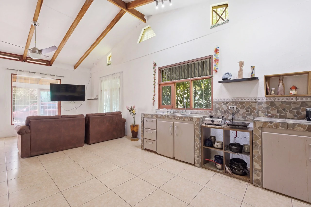 Casa De Anna: Two Homes on One Lot in Huacas, Costa Rica - photo 3