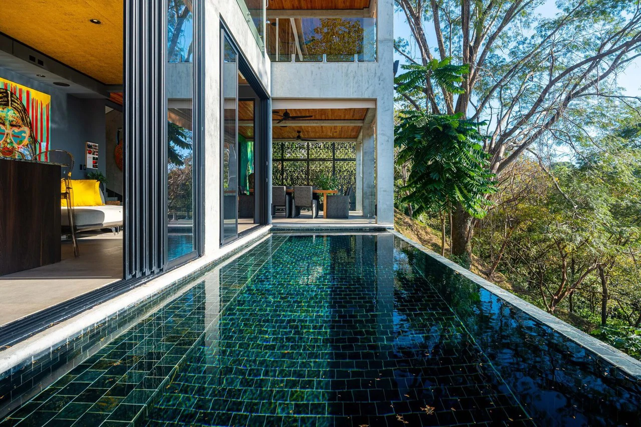 Casa Moon Diablo: Iconic Ocean View Luxury Estate with Infinity Pool, Rooftop Patio, Gym & Sauna in Manuel Antonio - Gallery image 57