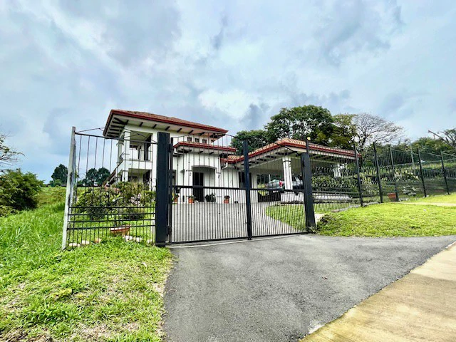 CA-005 Casa del Invernadero: Premium 3-BR / 3.5-BA Gated Estate in Grecia | Turnkey Furnished Option, Private Greenhouse, Clay Roof & River Access - Gallery image 56
