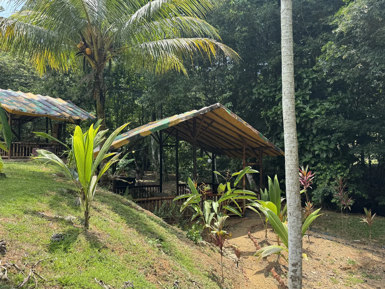 50 Acre Waterfall and River Paradise Above Dominical - Gallery image 30