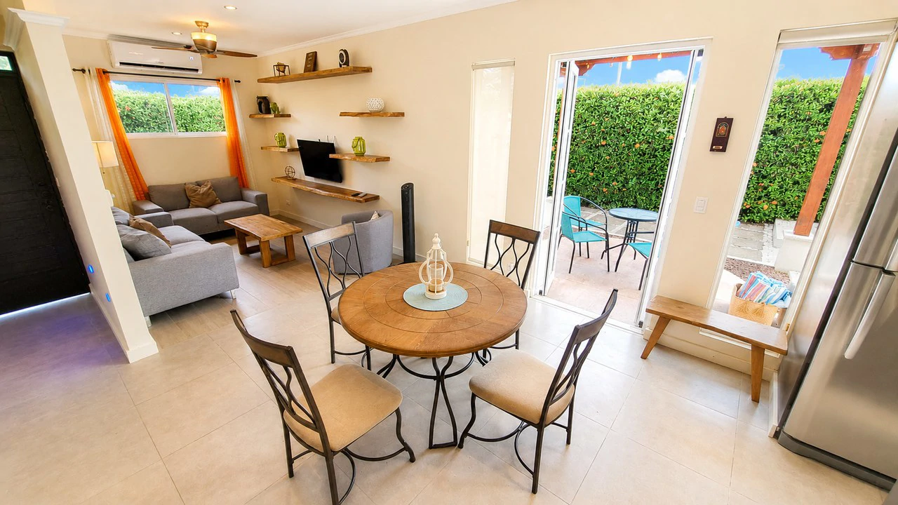 Modern Jacó 3-BR Home with Private Pool in Gated Community - Gallery image 9