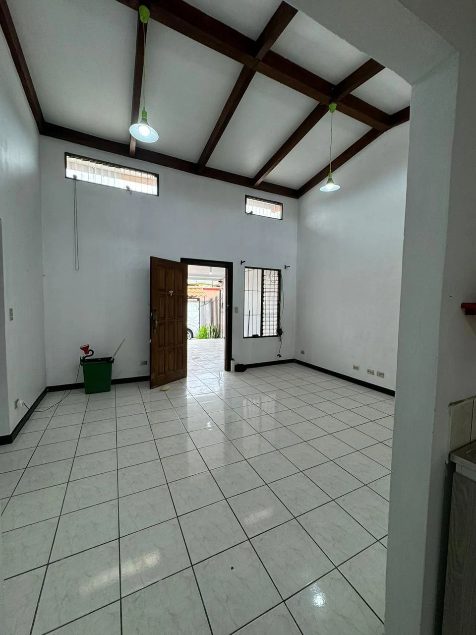 HOUSE FOR SALE IN RESIDENTIAL LISBON - Gallery image 3