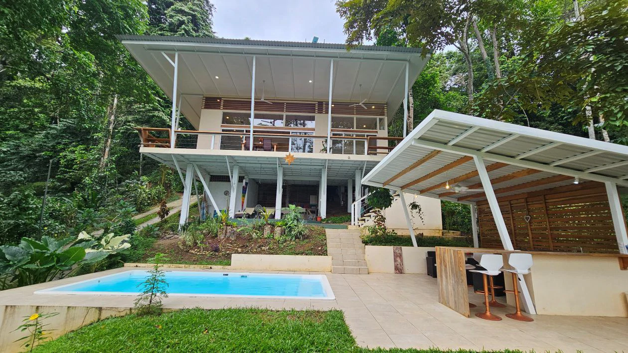 Private Hilltop Home:  with Sweeping Jungle Views & Pool - Gallery image 26