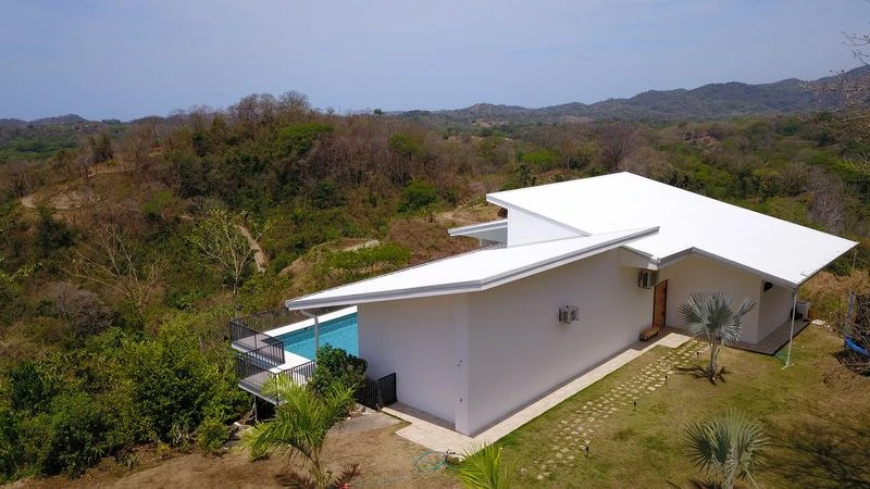 Casa Gostosa: Stunning Modern Home with Panoramic Views – 3 Bedrooms, Pool, and Peaceful Setting - Gallery image 2