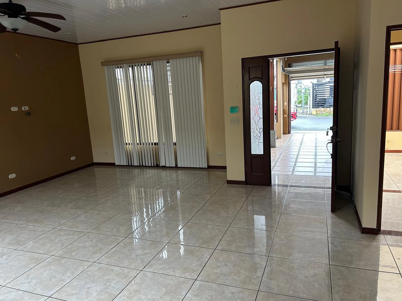La Fortuna Casa Atrio: Modern Home: Quality Build | Walkable | Unbeatable Value - Gallery image 4