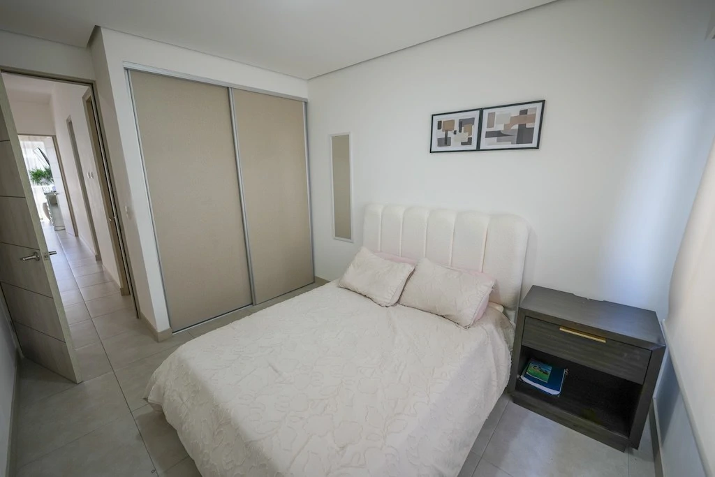 House For Sale in San Rafael - Gallery image 26
