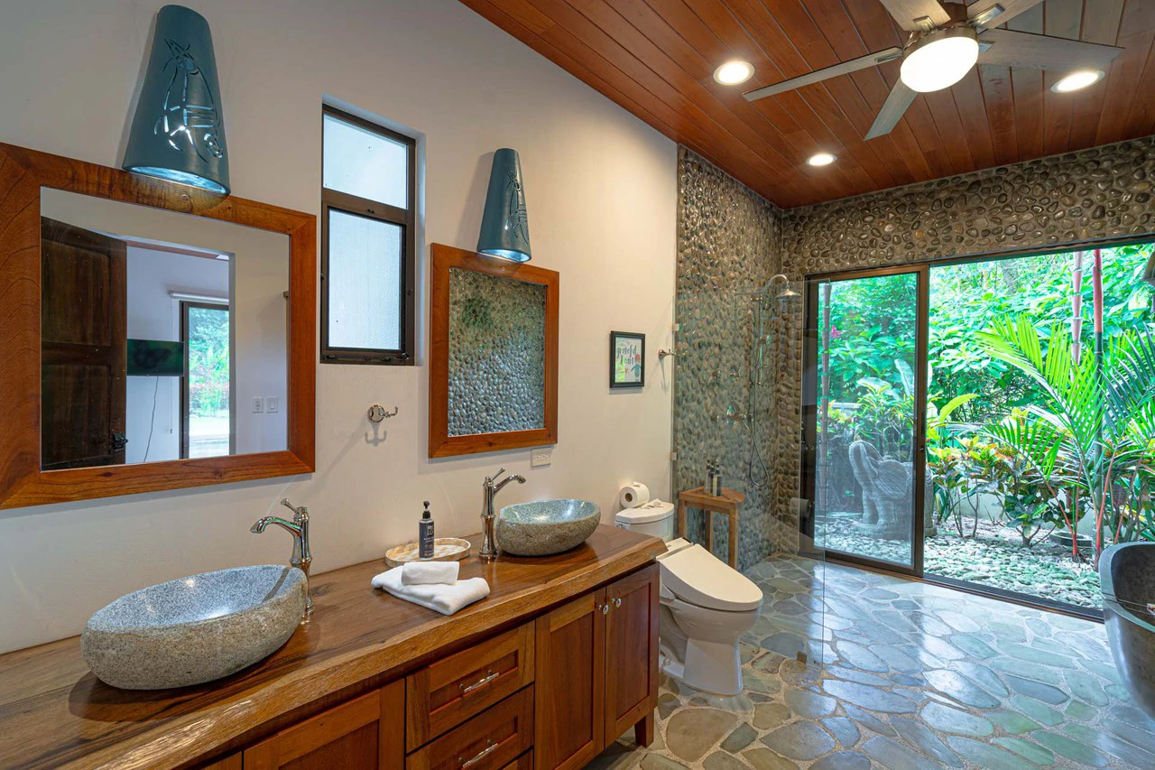 Luxury Waterfall-View Home with Guest House near Dominical, Costa Rica: Mountain House For Sale in Dominical - Gallery image 28