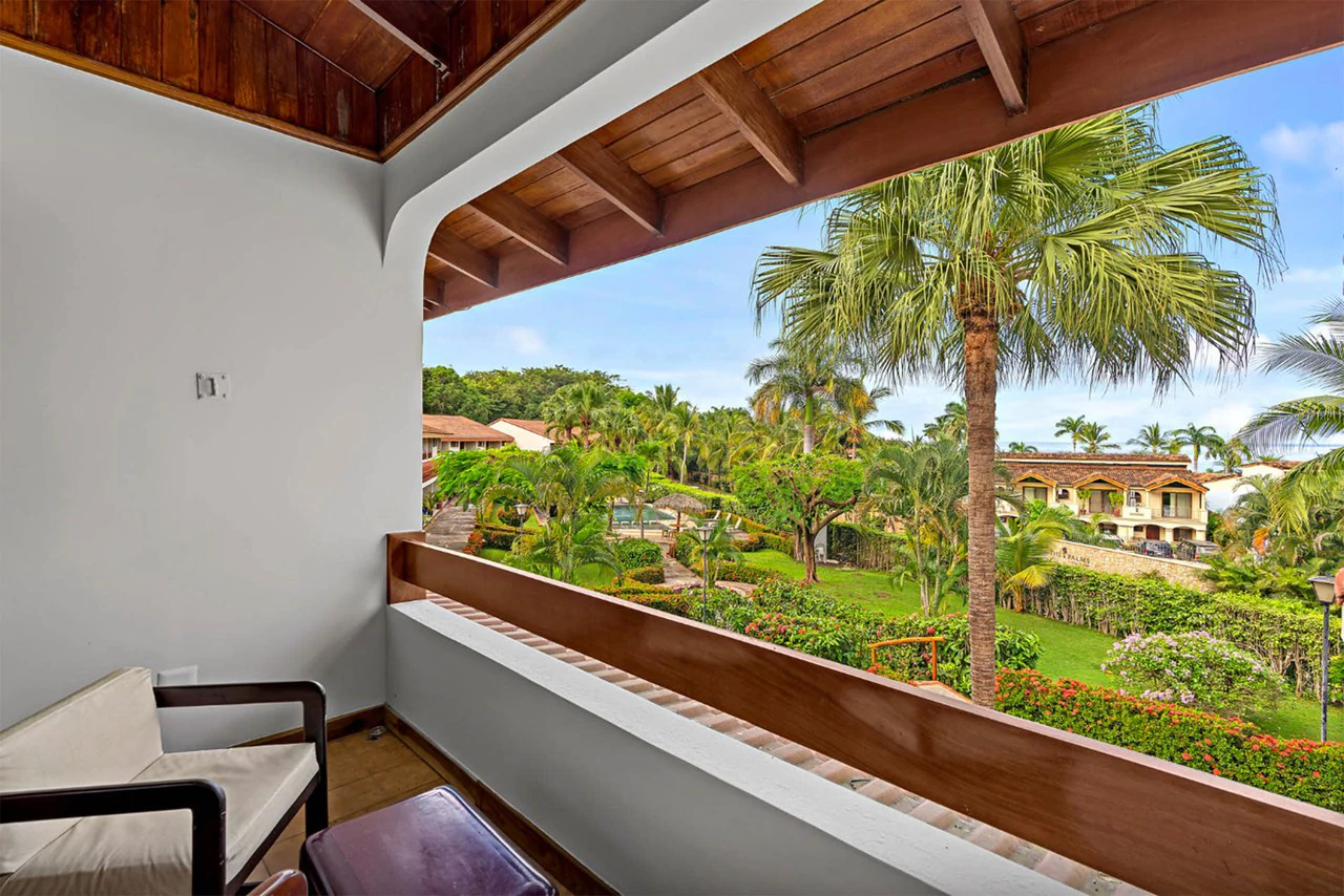 Villas Flamingo #5:  Ocean View Condo Steps to the Beach - Gallery image 11