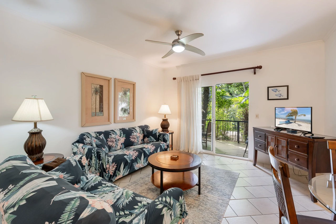 Surfside Tower 103: Live the Dream! Affordable Coastal Living  Walk to Playa Potrero Beach